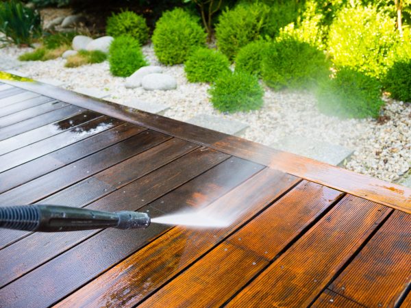 Pressure-Washing-Your-House-Consider-the-Benefits